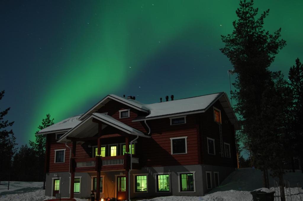 Guesthouse Husky Ivalo Exteriör bild