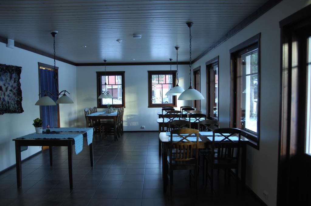Guesthouse Husky Ivalo Exteriör bild