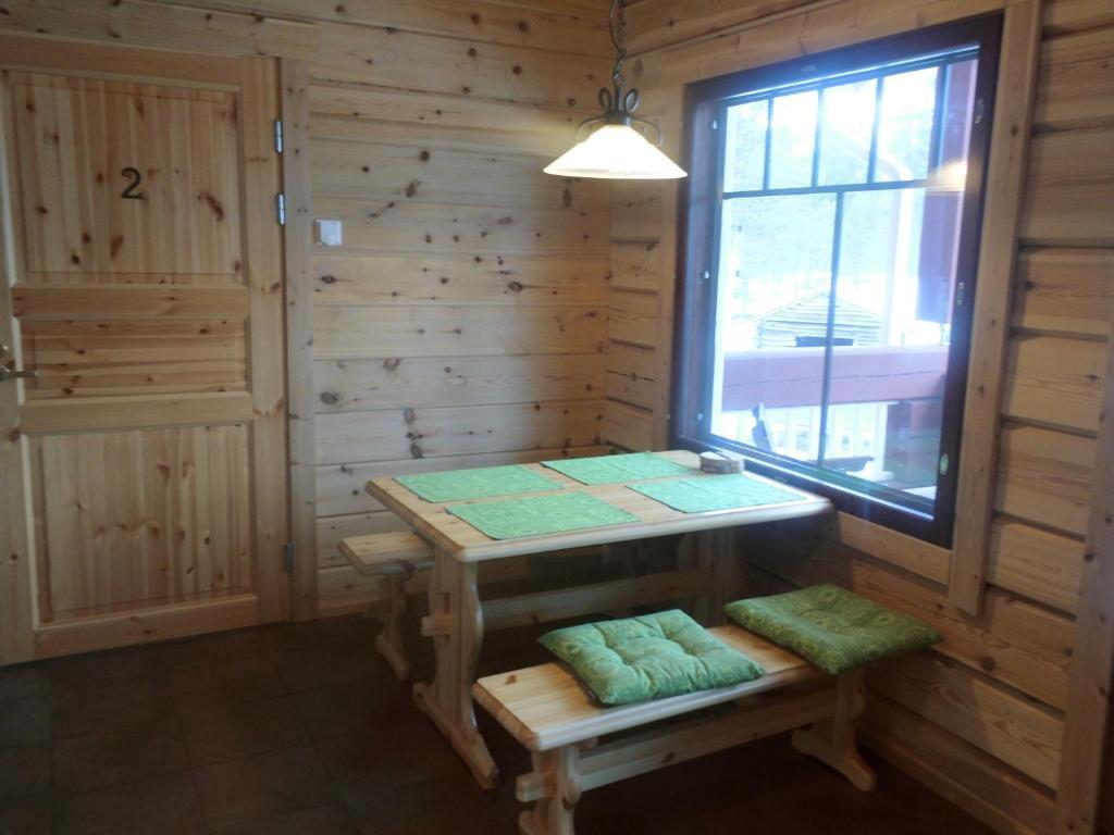 Guesthouse Husky Ivalo Exteriör bild